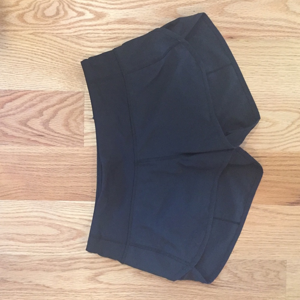 Lululemon short shorts
